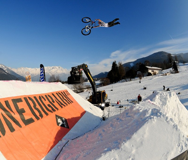 white style kona dirt jump leogang