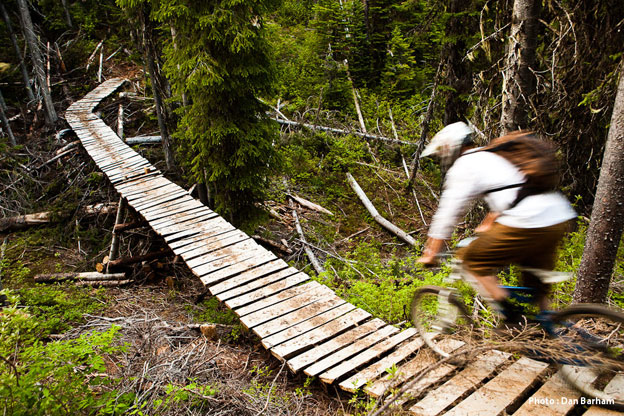 riley mcintosh, high terrain    helicopters, heli biking, nelson,  slocan valley, powerslave