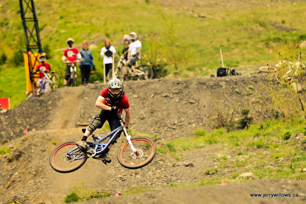 nsmb airprentice 2010 silver star        specialized demo 8 sx mitch  chubey justin wyper, Andrew sherry