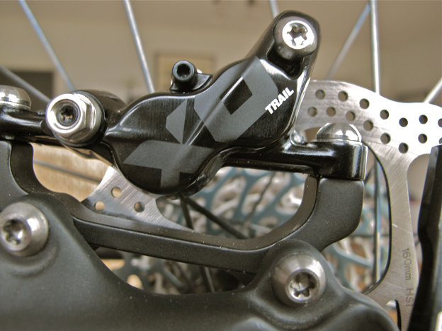 4 piston mountain bike brakes