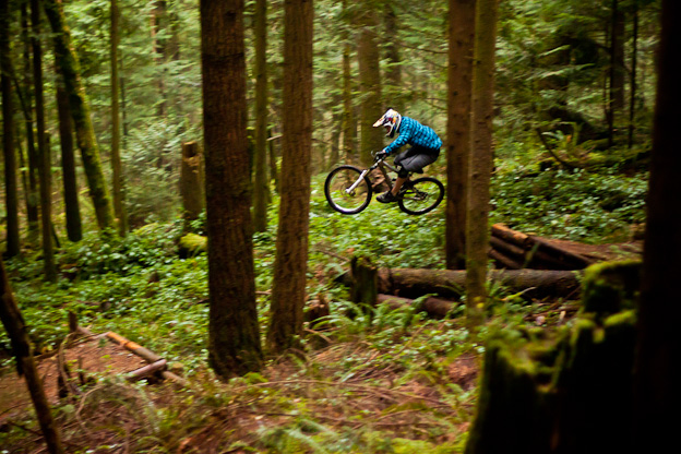 nsmb mountain bike north shore freeride jump huck banshee rampant deity dirty30 compound garrett thibault fresh blood grassroots